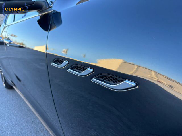 2019 Maserati Ghibli in Decatur, GA 30032 - 18097556 15