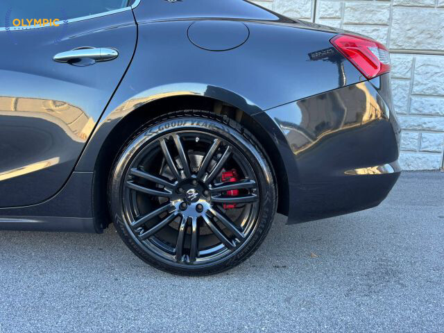 2019 Maserati Ghibli in Decatur, GA 30032 - 18097556 10