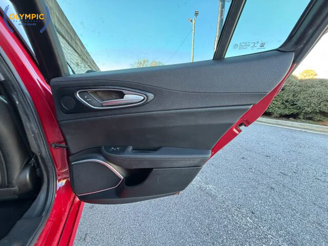 2019 Alfa Romeo Giulia in Decatur, GA 30032 - 18097557 44