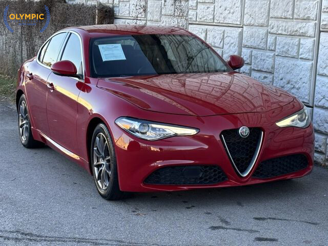 2019 Alfa Romeo Giulia in Decatur, GA 30032 - 18097557 3