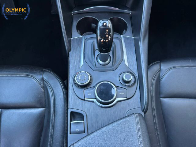 2019 Alfa Romeo Giulia in Decatur, GA 30032 - 18097557 30