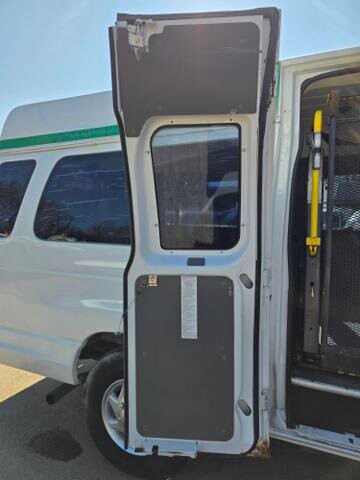 2012 Ford E-350 and Econoline 350 in Blauvelt, NY 10913 - 18097560 46