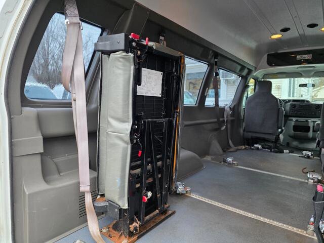 2012 Ford E-350 and Econoline 350 in Blauvelt, NY 10913 - 18097562 37