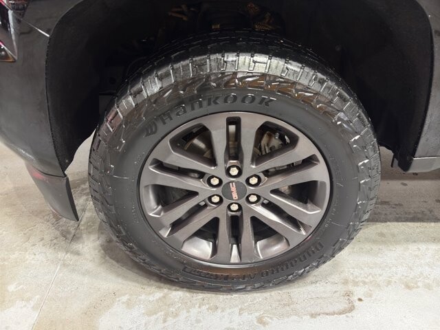 2018 GMC Canyon in Burlington, WI 53105 - 18097566 9