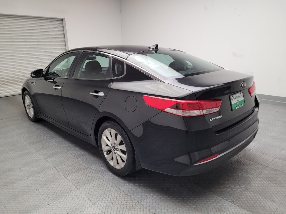 2018 Kia Optima in Bakersfield, CA 93309 - 18097569 5