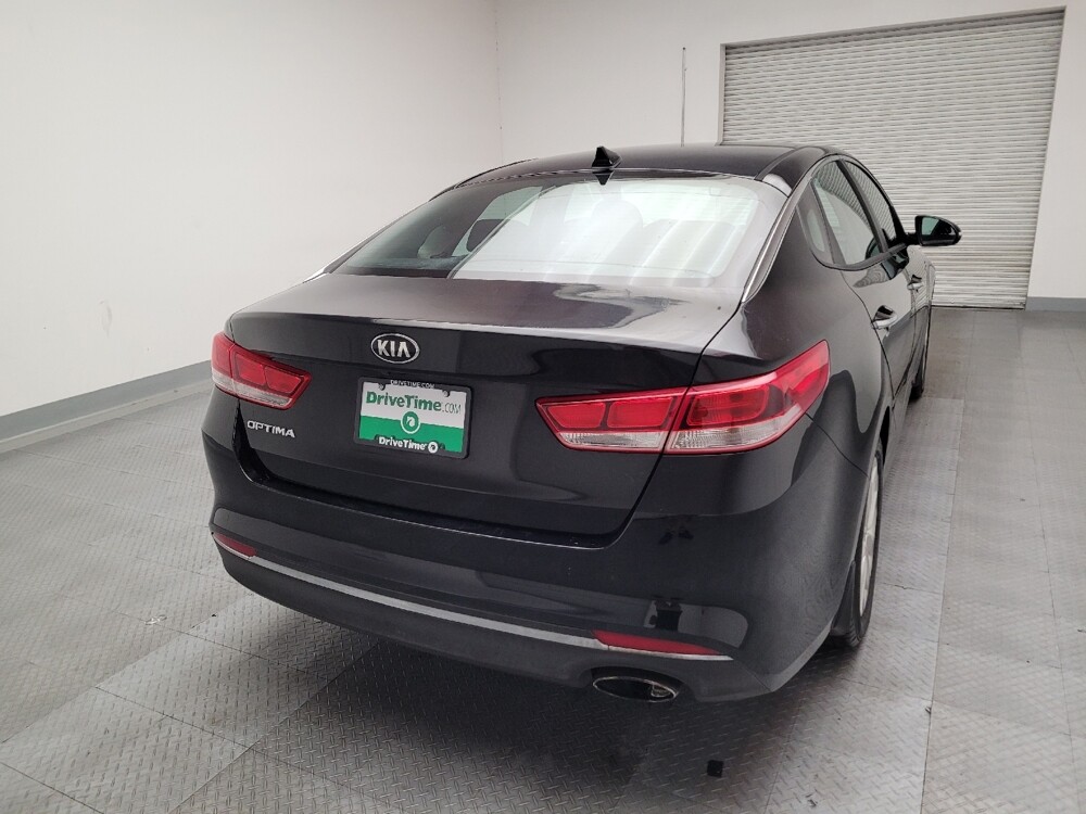 2018 Kia Optima in Bakersfield, CA 93309 - 18097569 7