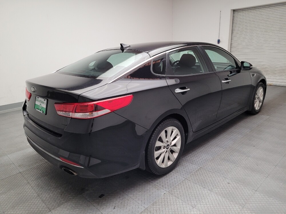 2018 Kia Optima in Bakersfield, CA 93309 - 18097569 9