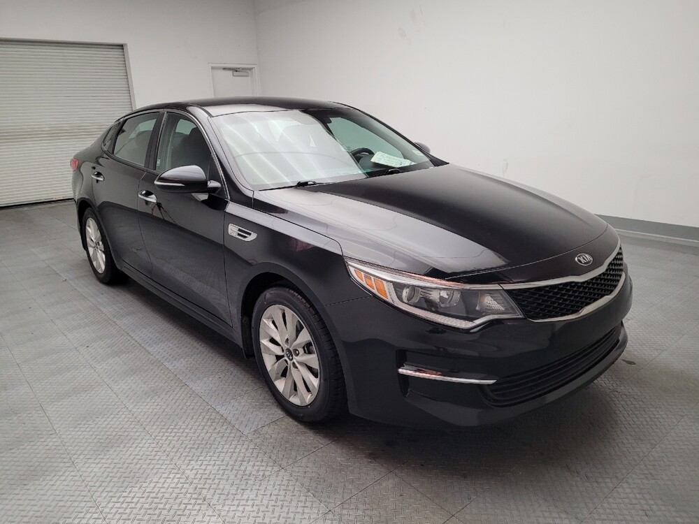 2018 Kia Optima in Bakersfield, CA 93309 - 18097569 13