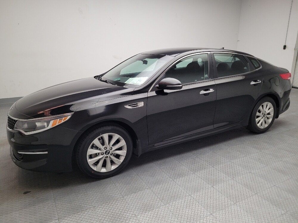 2018 Kia Optima in Bakersfield, CA 93309 - 18097569 2