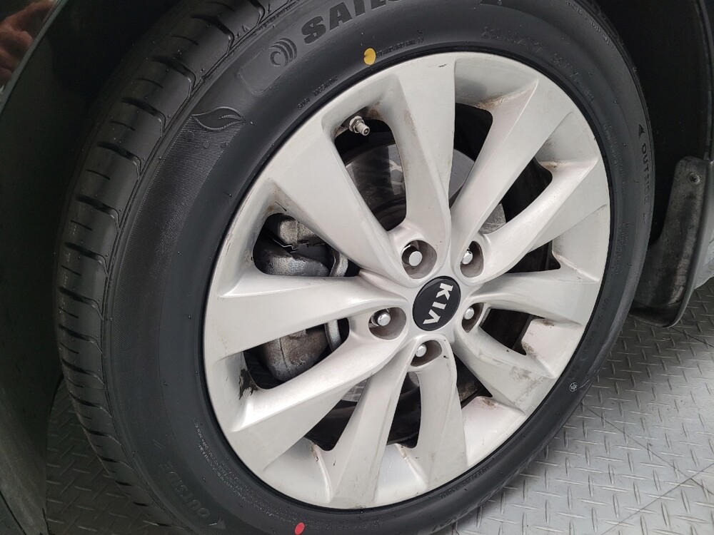 2018 Kia Optima in Bakersfield, CA 93309 - 18097569 31