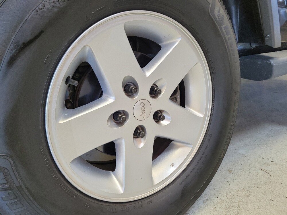 2018 Jeep Wrangler in Riverside, CA 92504 - 18097572 31