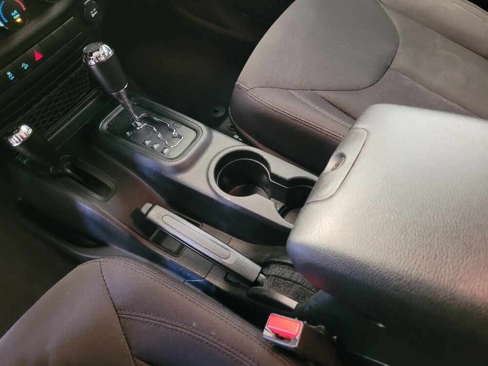 2018 Jeep Wrangler in Riverside, CA 92504 - 18097572 26