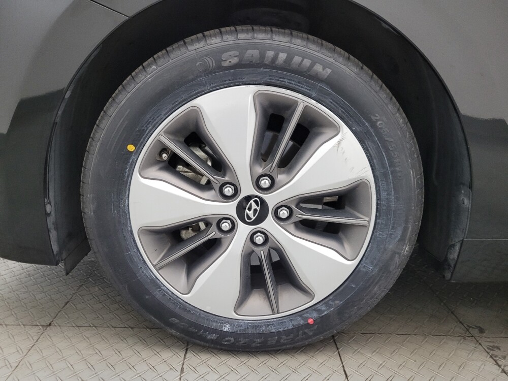 2019 Hyundai Ioniq in Chandler, AZ 85225 - 18097579 31