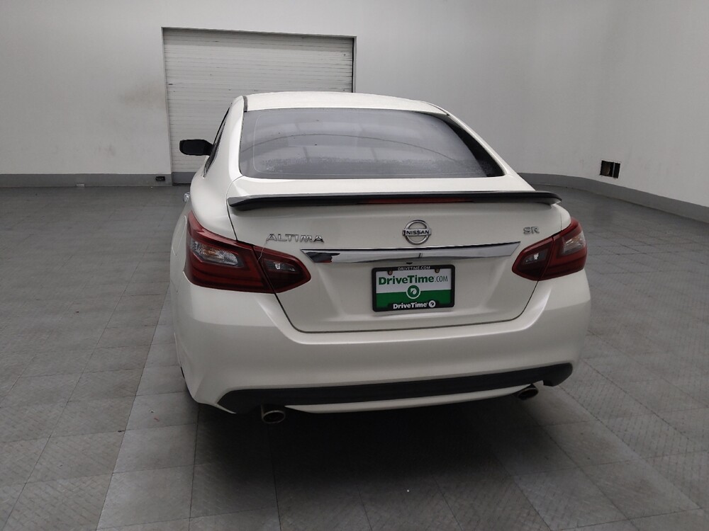 2017 Nissan Altima in Conyers, GA 30094 - 18097589 6