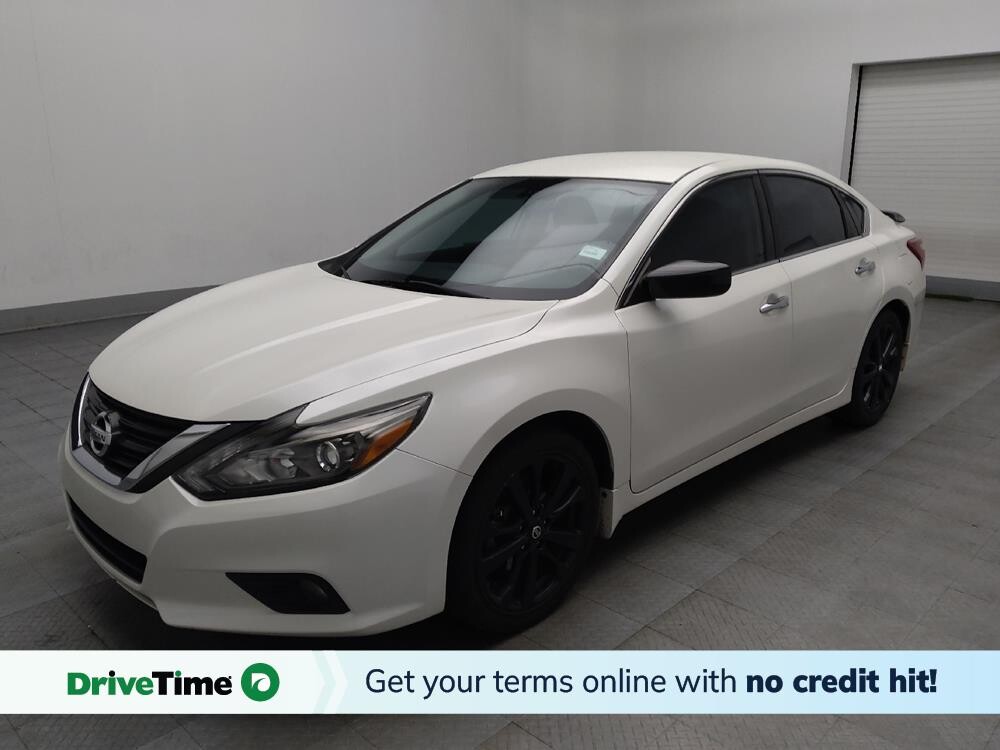 2017 Nissan Altima in Conyers, GA 30094 - 18097589