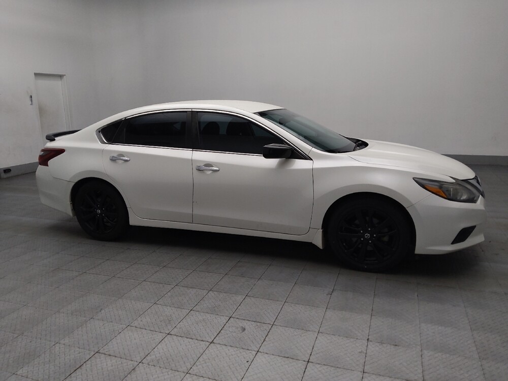 2017 Nissan Altima in Conyers, GA 30094 - 18097589 11