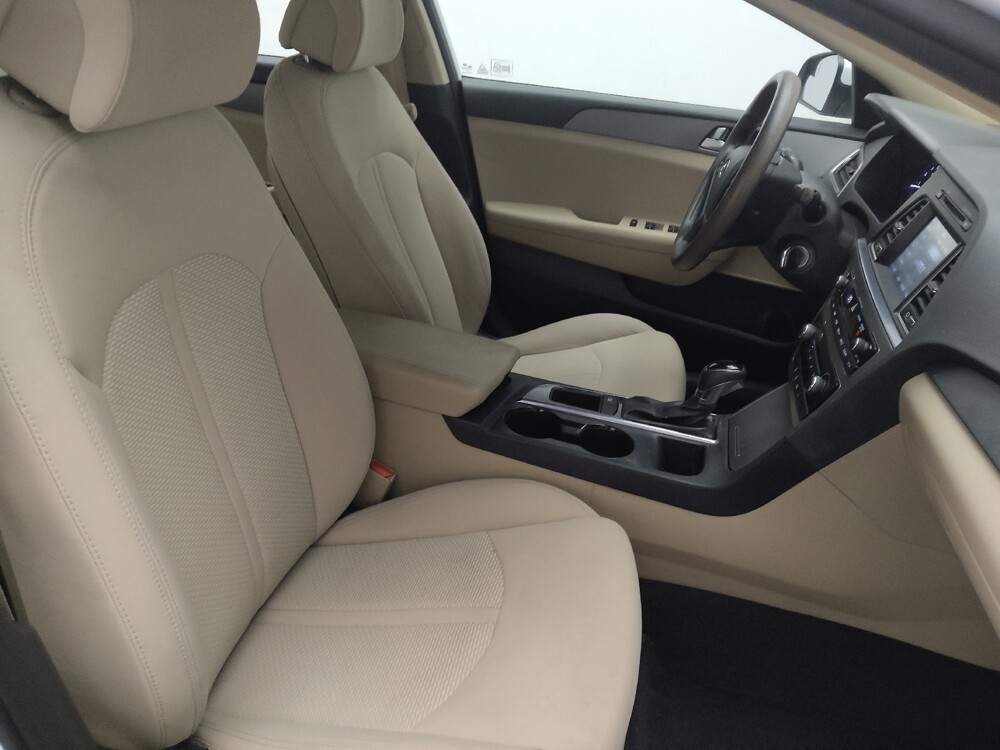 2016 Hyundai Sonata in Birmingham, AL 35215 - 18097592 21