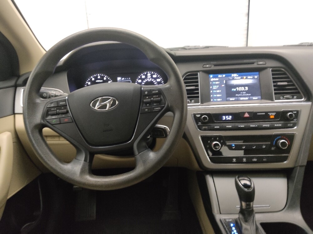 2016 Hyundai Sonata in Birmingham, AL 35215 - 18097592 22