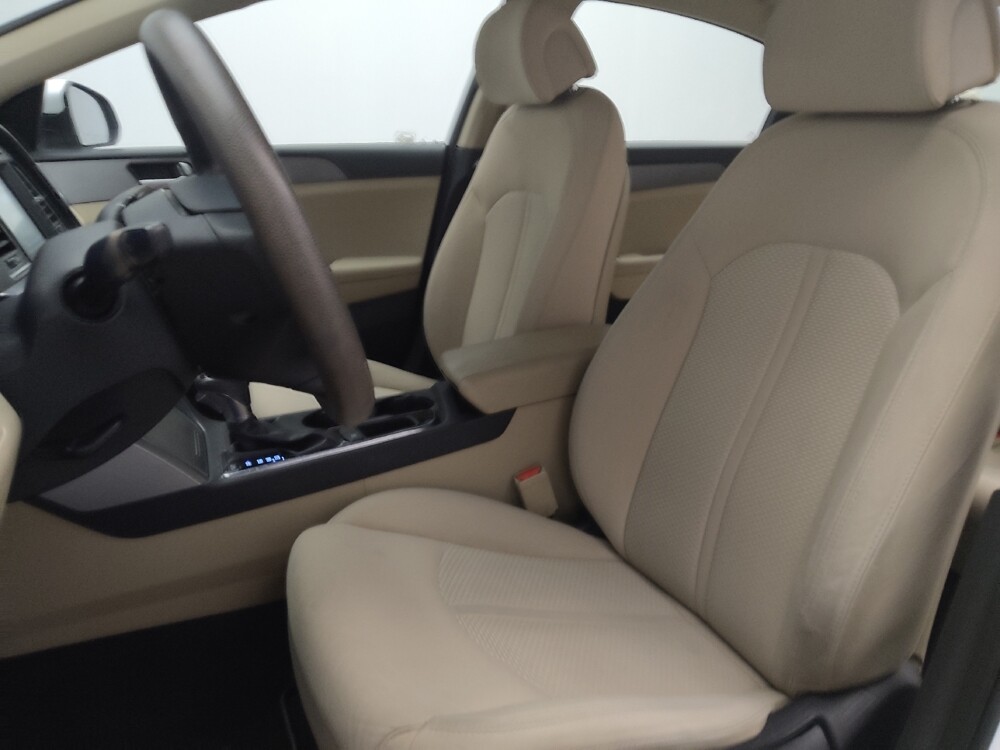2016 Hyundai Sonata in Birmingham, AL 35215 - 18097592 17