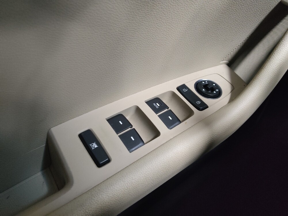 2016 Hyundai Sonata in Birmingham, AL 35215 - 18097592 27