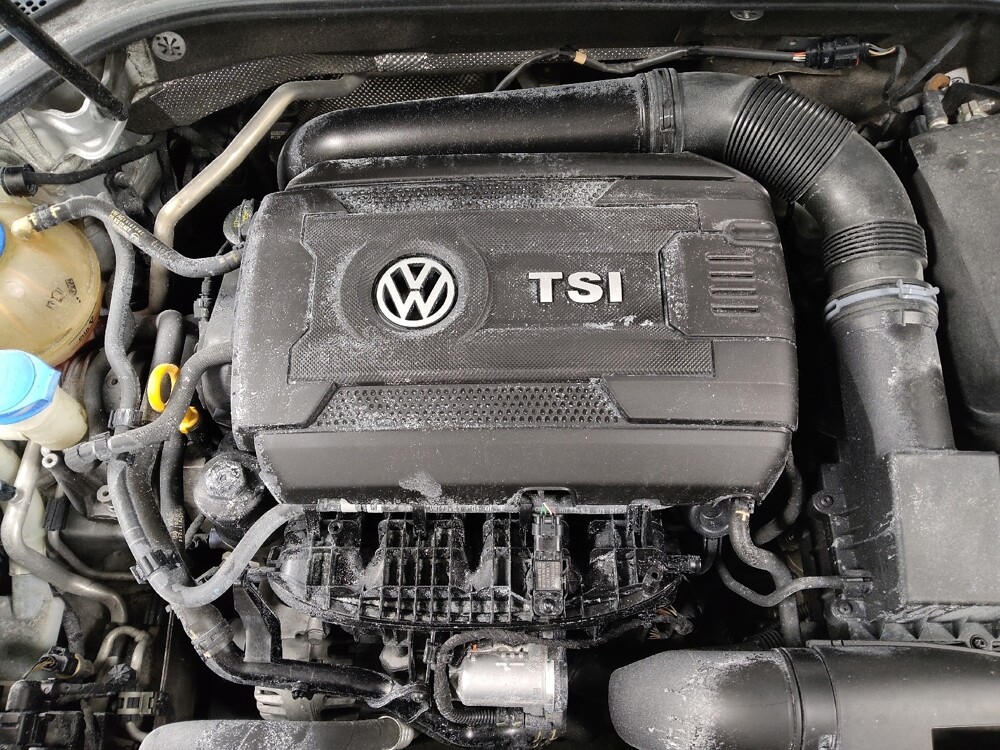 2016 Volkswagen Passat in Athens, GA 30606 - 18097596 30