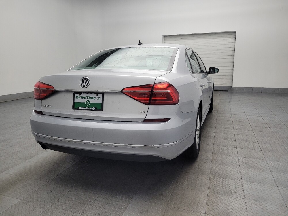 2016 Volkswagen Passat in Athens, GA 30606 - 18097596 9
