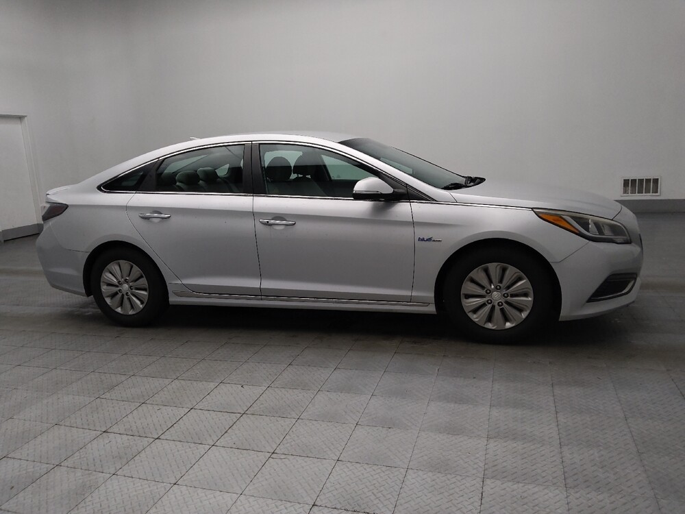 2016 Hyundai Sonata in Marietta, GA 30062 - 18097603 11