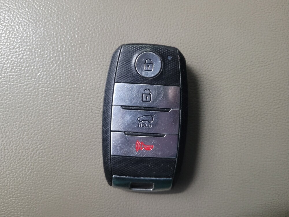 2020 Kia Sorento in Union City, GA 30291 - 18097610 32