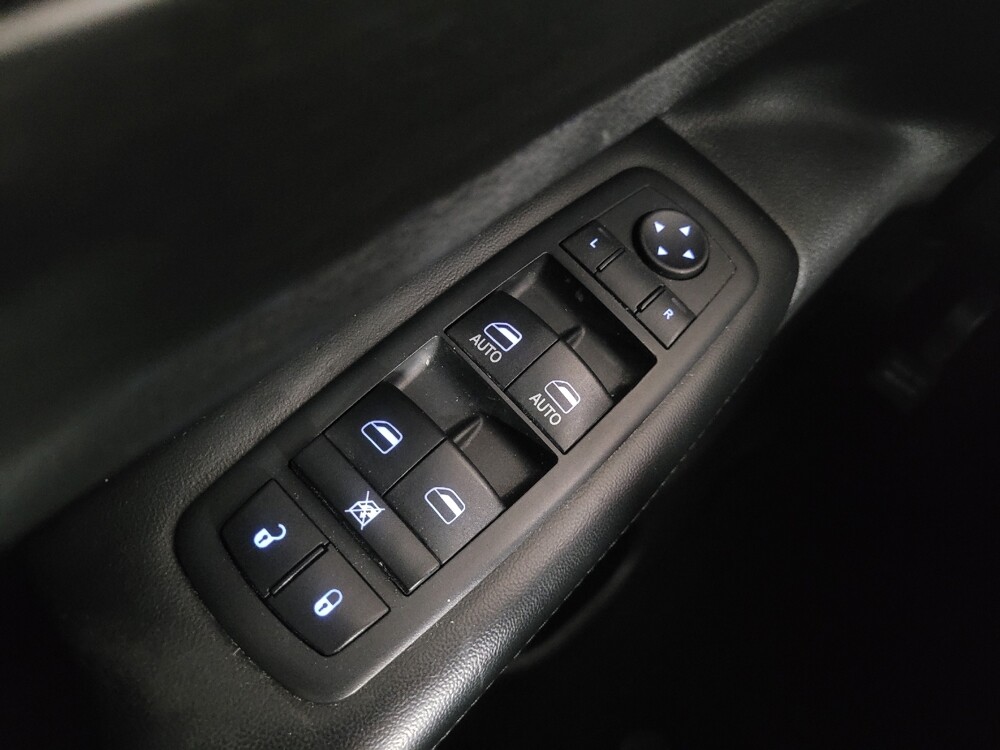 2017 Jeep Grand Cherokee in Union City, GA 30291 - 18097614 27