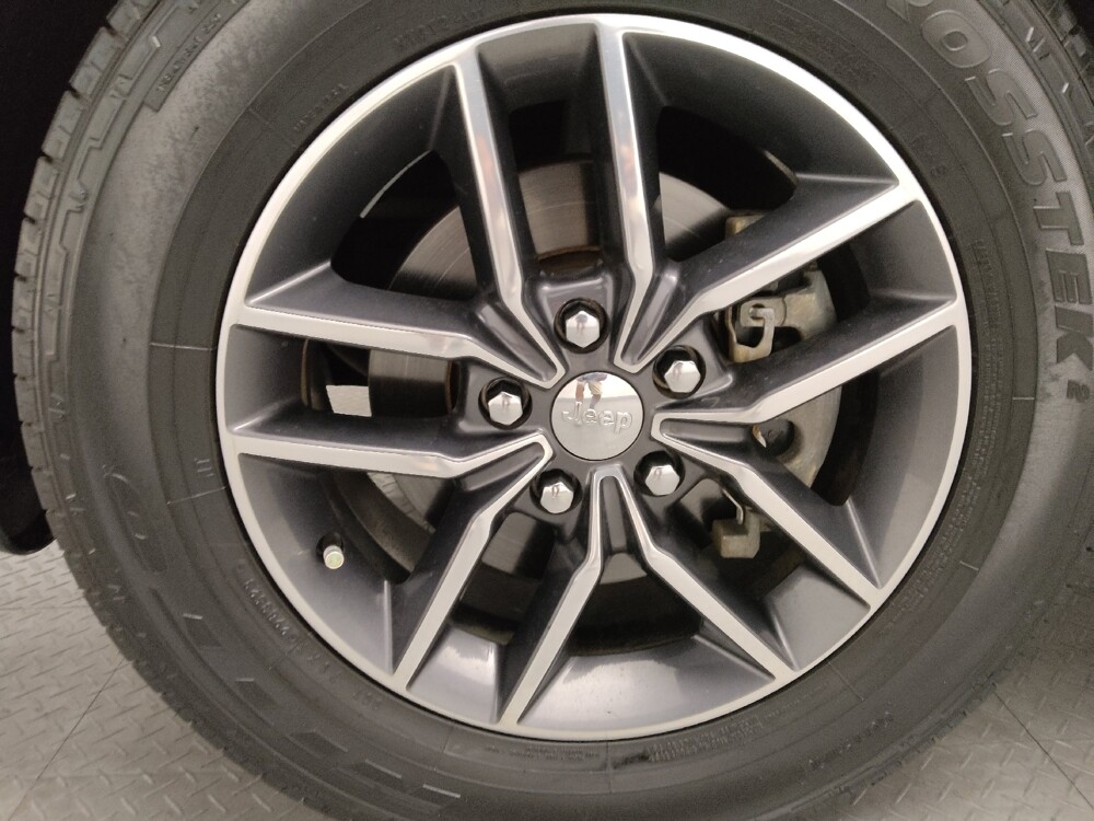 2018 Jeep Grand Cherokee in Tulsa, OK 74145 - 18097623 31