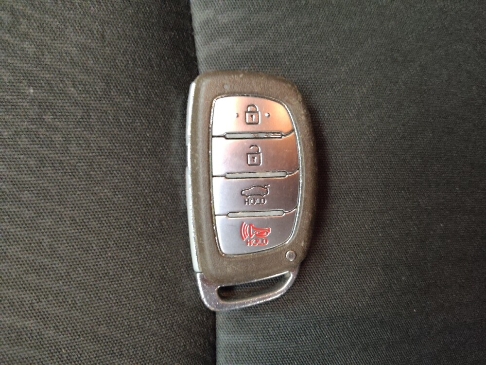 2016 Hyundai Elantra in Ft Wayne, IN 46805 - 18097625 32