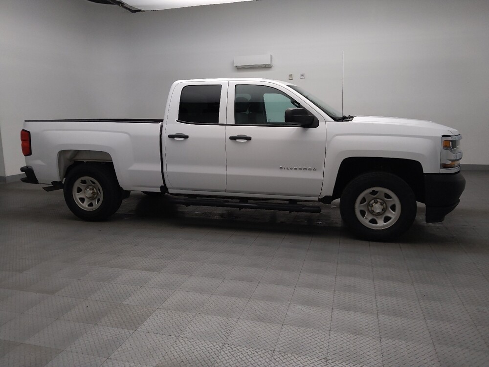 2019 Chevrolet Silverado 1500 in Temple, TX 76502 - 18097630 11