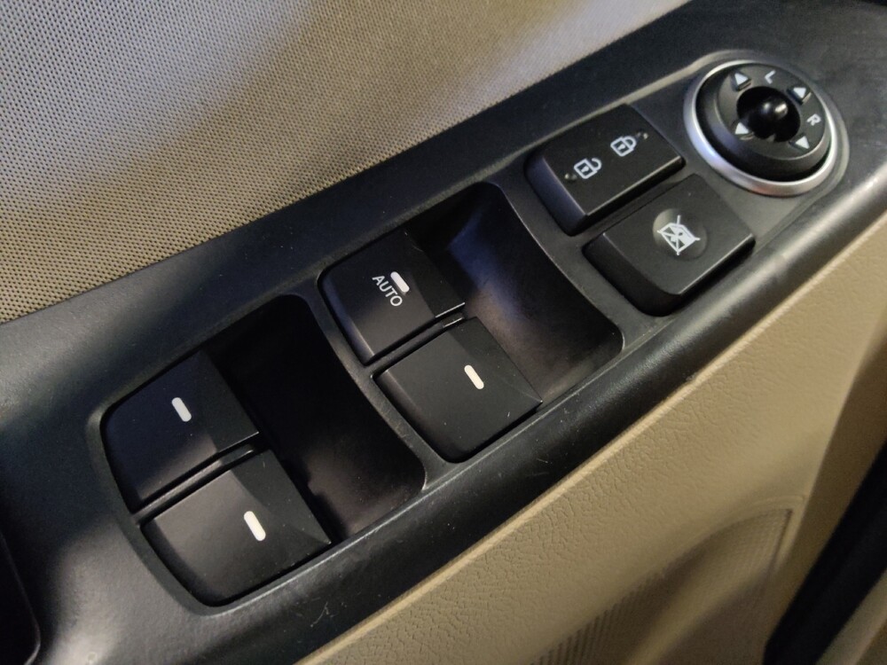 2016 Hyundai Elantra in Mesa, AZ 85210 - 18097644 27