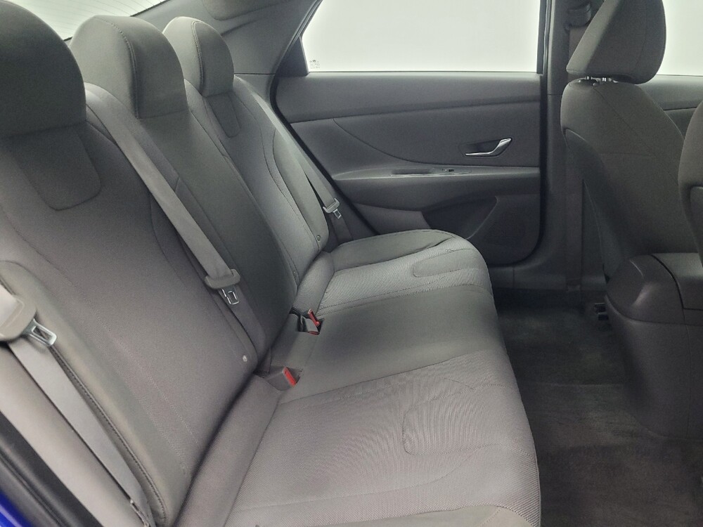 2021 Hyundai Elantra in Indianapolis, IN 46219 - 18097646 19