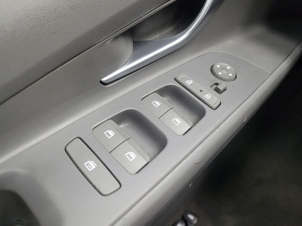 2021 Hyundai Elantra in Indianapolis, IN 46219 - 18097646 27