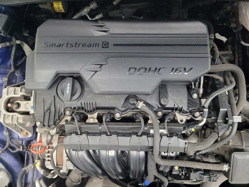 2021 Hyundai Elantra in Indianapolis, IN 46219 - 18097646 30