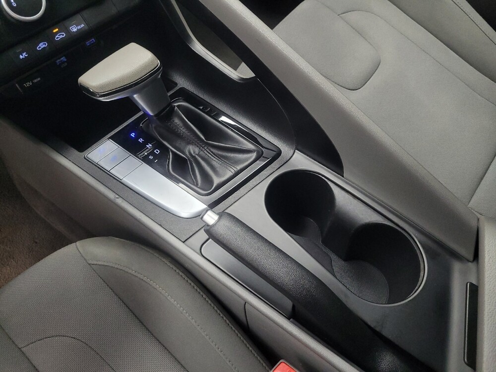2021 Hyundai Elantra in Indianapolis, IN 46219 - 18097646 26