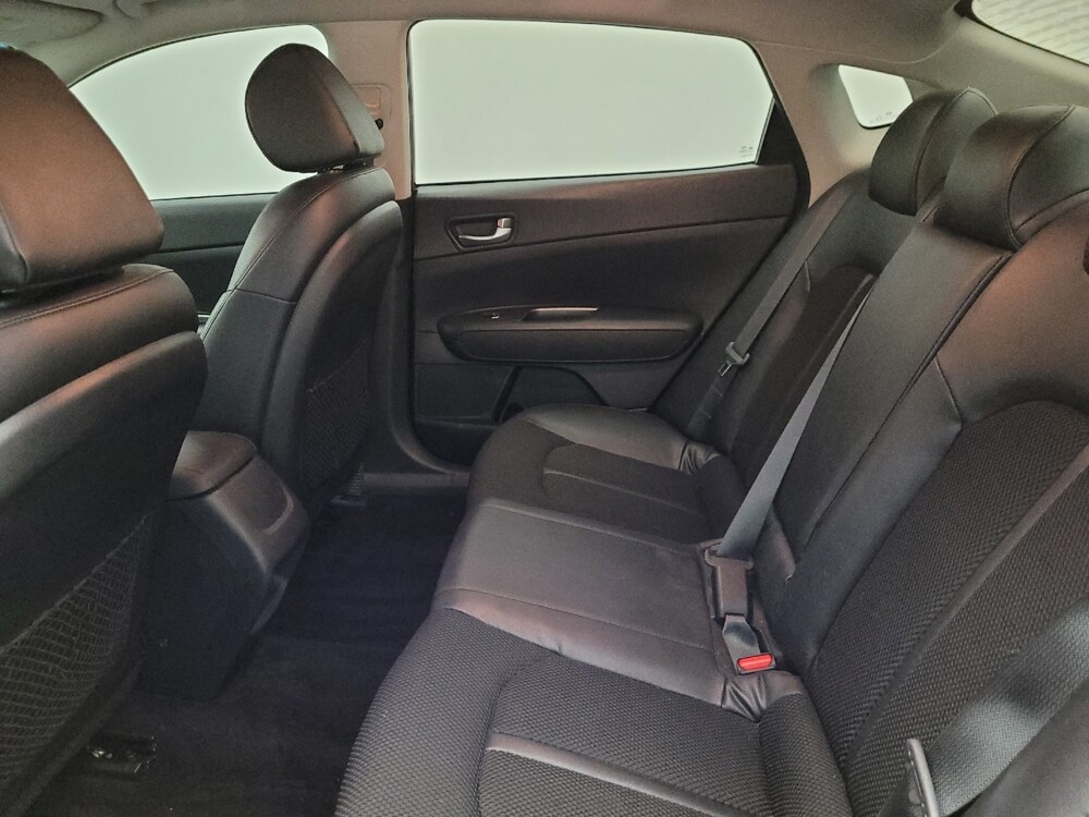 2019 Kia Optima in Albuquerque, NM 87113 - 18097647 18