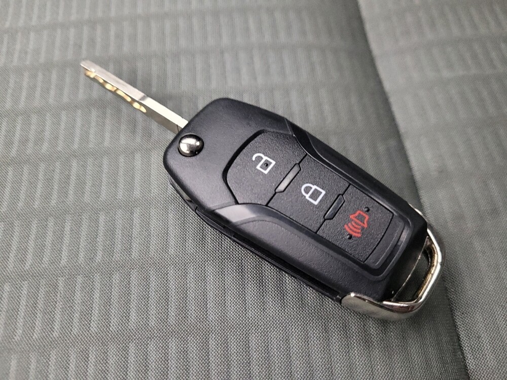 2021 Ford Escape in Chandler, AZ 85225 - 18097653 32