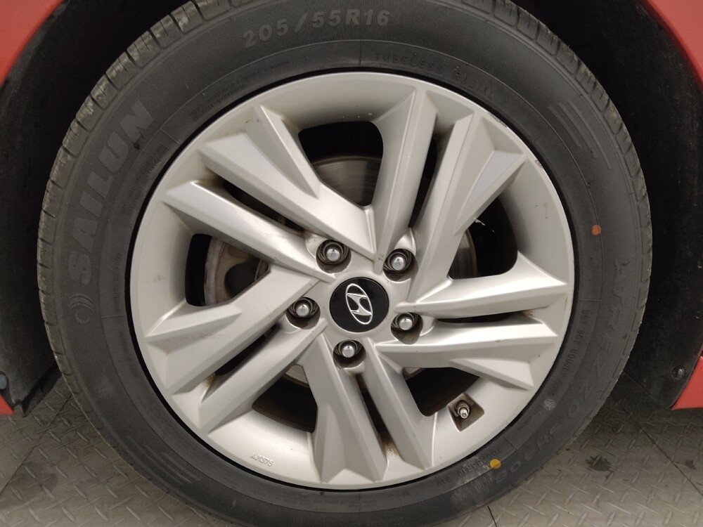 2020 Hyundai Elantra in Charleston, SC 29414 - 18097654 31