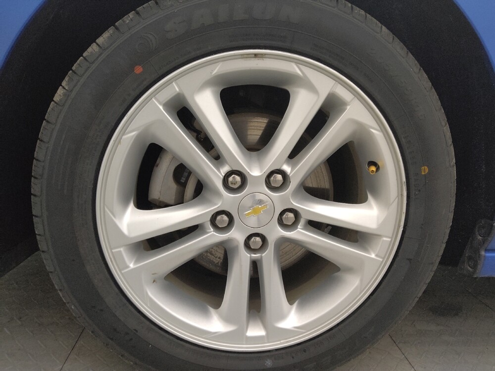 2017 Chevrolet Cruze in Charleston, SC 29414 - 18097660 31