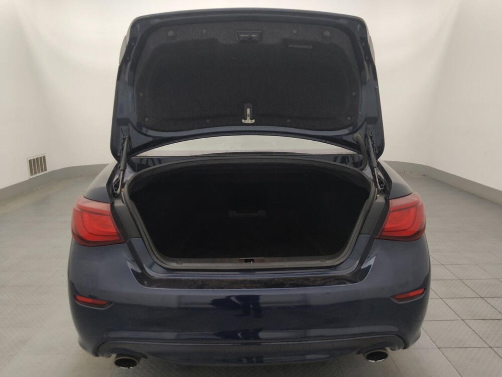 2018 INFINITI Q70 in Tallahassee, FL 32304 - 18097662 29