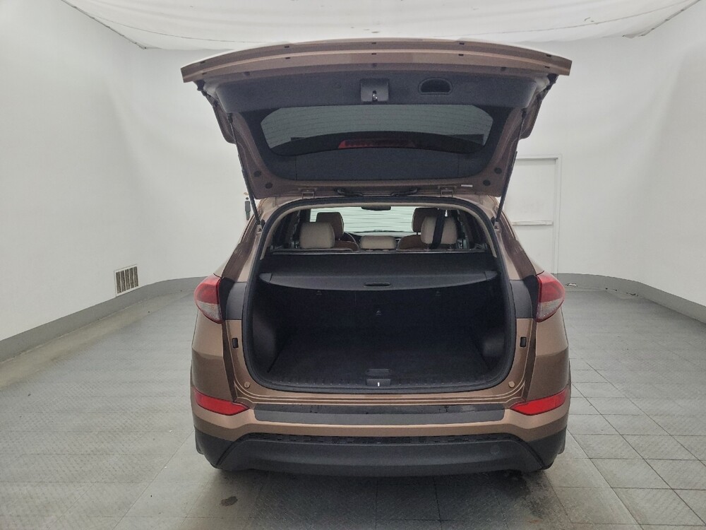 2017 Hyundai Tucson in Tampa, FL 33619 - 18097663 29