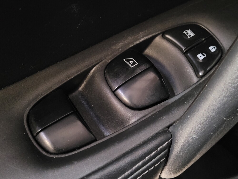 2018 Nissan Rogue in Pensacola, FL 32505 - 18097679 27