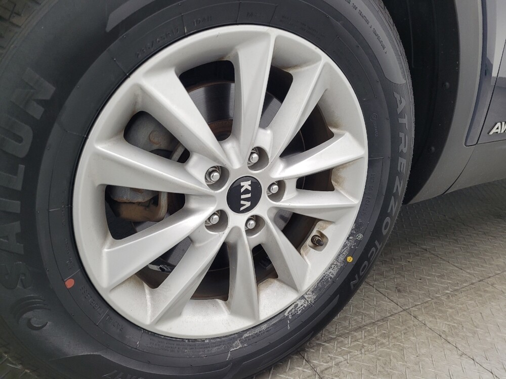 2019 Kia Sorento in Mobile, AL 36606 - 18097681 31