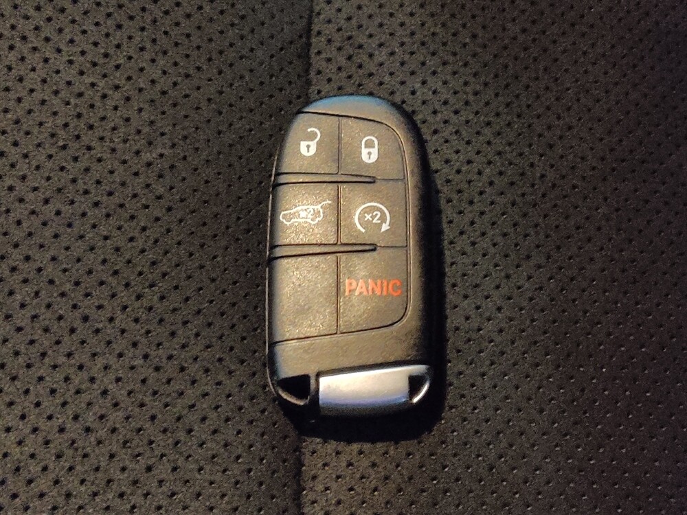 2018 Jeep Grand Cherokee in Miami, FL 33157 - 18097698 32