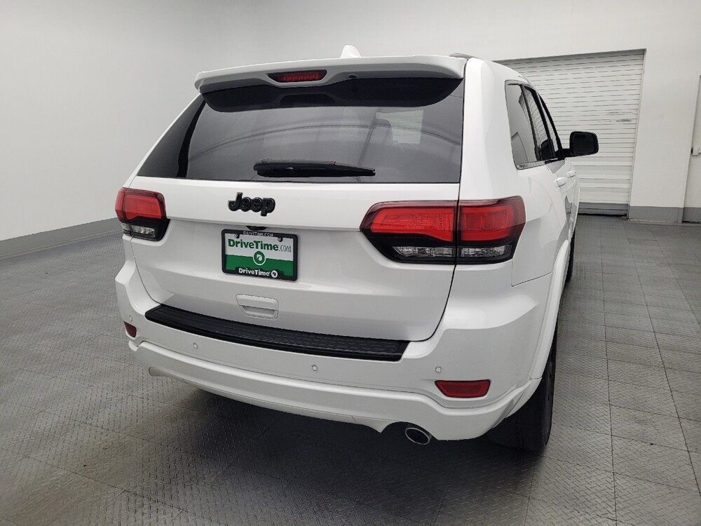 2018 Jeep Grand Cherokee in Miami, FL 33157 - 18097698 7