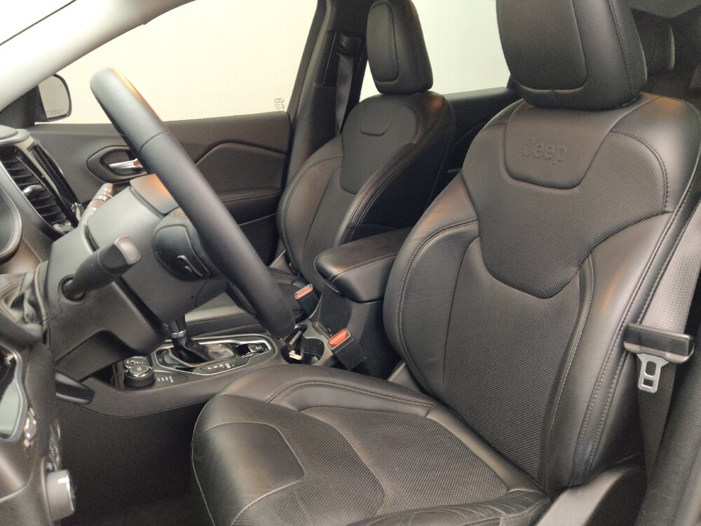 2020 Jeep Cherokee in Gainesville, FL 32609 - 18097699 17