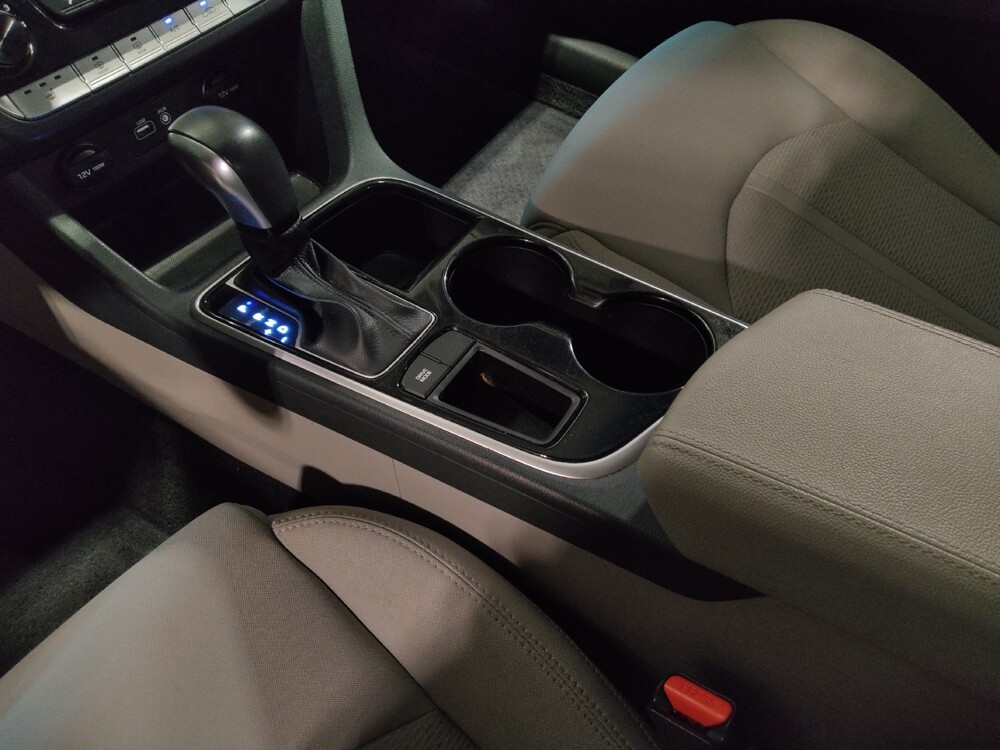 2018 Hyundai Sonata in Kissimmee, FL 34744 - 18097700 26