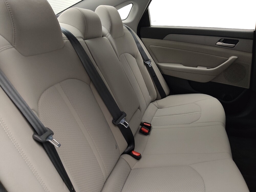 2018 Hyundai Sonata in Kissimmee, FL 34744 - 18097700 19